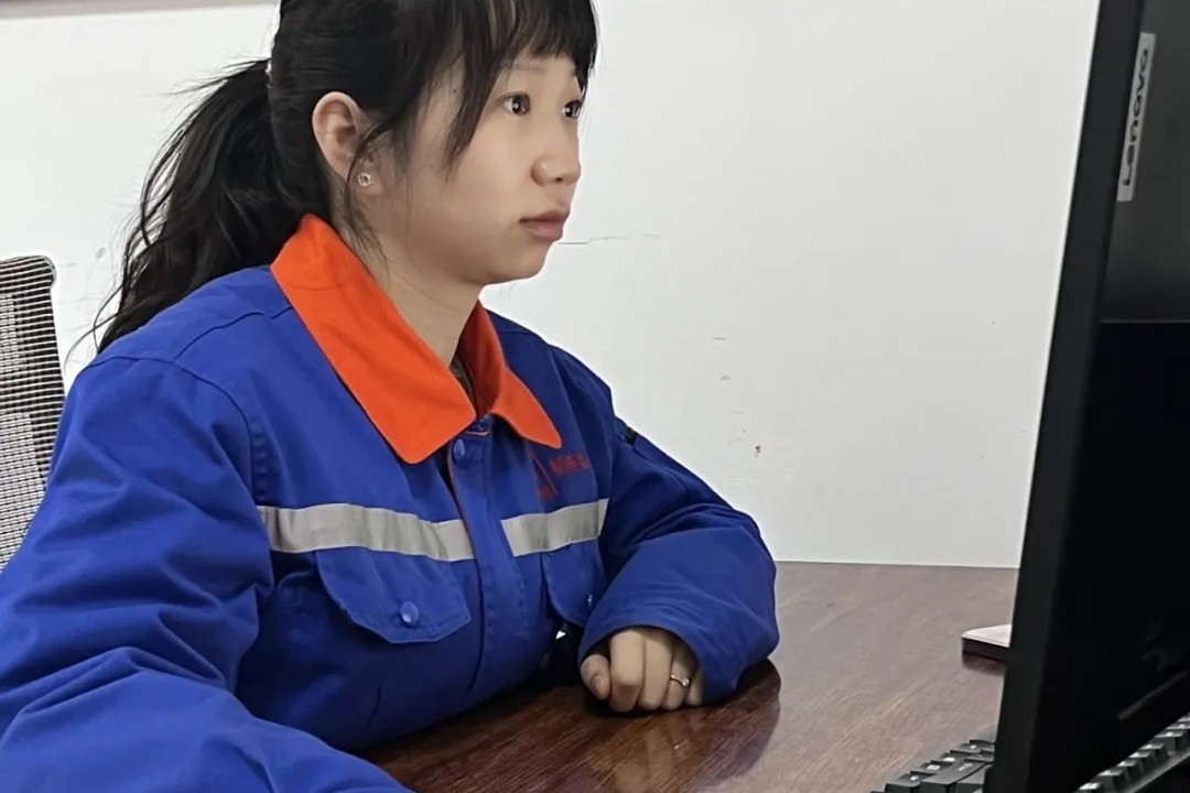 纪洁.jpg